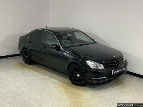 Mercedes-Benz C-Class C200 2.1 C200 CDI Executive SE Saloon 4dr Diesel G-Tron