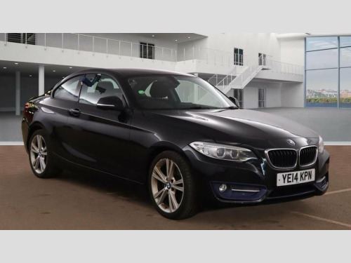 BMW 2 Series  2.0 220i Sport Coupe 2dr Petrol Manual Euro 6 (s/s