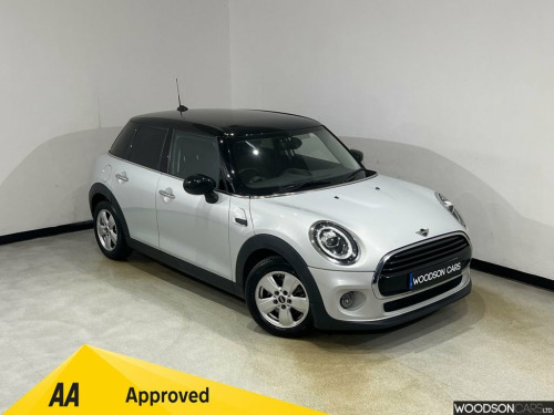MINI Hatch  1.5 Cooper Classic Hatchback 5dr Petrol Manual Eur