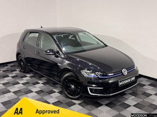 Volkswagen Golf  35.8kWh e-Golf Hatchback 5dr Electric Auto (136 ps