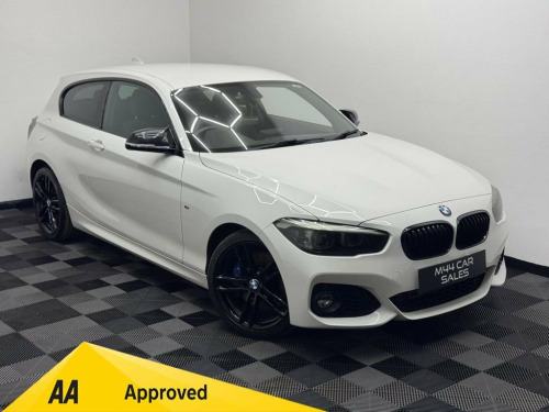 BMW 1 Series  1.5 118i M Sport Shadow Edition Hatchback 3dr Petr