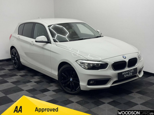 BMW 1 Series  1.5 118i SE Hatchback 5dr Petrol Manual Euro 6 (s/