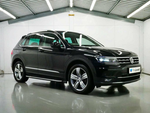 Volkswagen Tiguan  2.0 TDI SEL SUV 5dr Diesel DSG 4Motion Euro 6 (s/s