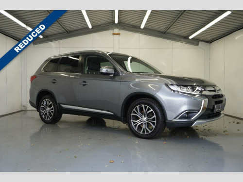 Mitsubishi Outlander  2.2 DI-D 4 SUV 5dr Diesel Manual 4WD Euro 6 (s/s) 