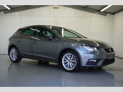 SEAT Leon  1.6 TDI SE Dynamic Technology Hatchback 5dr Diesel