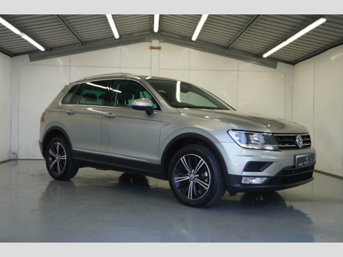 Volkswagen Tiguan  2.0 TDI BlueMotion Tech SE SUV 5dr Diesel DSG 4Mot