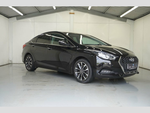 Hyundai i40  1.6 CRDi SE Nav Saloon 4dr Diesel Manual Euro 6 (s