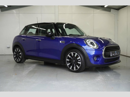MINI Hatch  1.5 Cooper Classic Hatchback 5dr Petrol Manual Eur