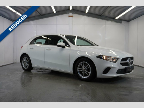 Mercedes-Benz A-Class  1.5 A180d SE Hatchback 5dr Diesel 7G-DCT Euro 6 (s 