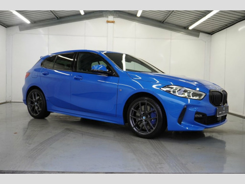 BMW 1 Series  1.5 118i M Sport (LCP) Hatchback 5dr Petrol DCT Eu 