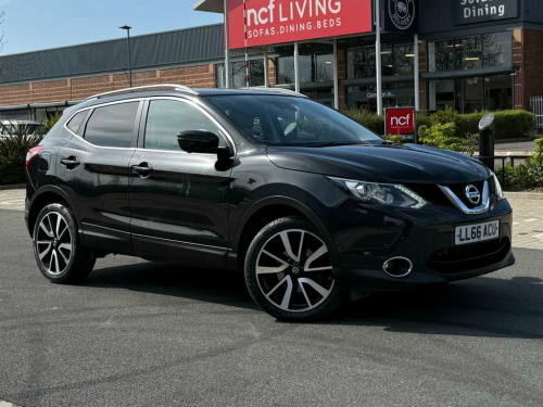 Nissan Qashqai  1.2 DIG-T Tekna SUV 5dr Petrol Manual 2WD Euro 6 (
