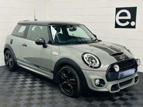 MINI Hatch  2.0 Challenge 210 Hatchback 3dr Petrol Manual Euro