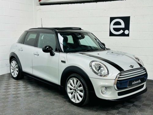 MINI Hatch  1.5 Cooper Hatchback 5dr Petrol Auto Euro 6 (s/s) 