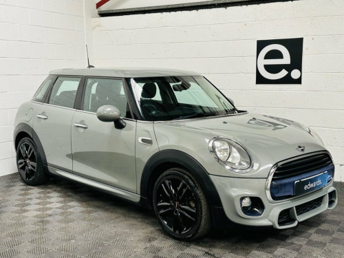 MINI Hatch  1.5 Cooper Hatchback 5dr Petrol Manual Euro 6 (s/s