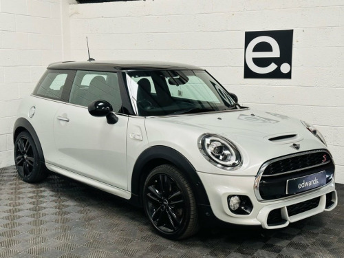 MINI Hatch  2.0 Cooper S Sport Hatchback 3dr Petrol Steptronic