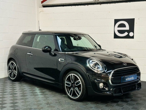 MINI Hatch  1.5 Cooper Hatchback 3dr Petrol Steptronic Euro 6 