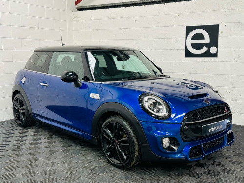 MINI Hatch  2.0 Cooper S Sport Hatchback 3dr Petrol Manual Eur 