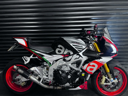 APRILIA Tuono 1100 V4  Factory 1 Owner *Arrow Exhaust + Aprilia MAP