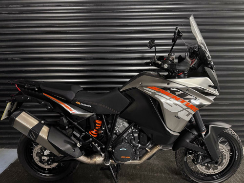 KTM 1190 ADVENTURE  A wolf in sheeps clothing!