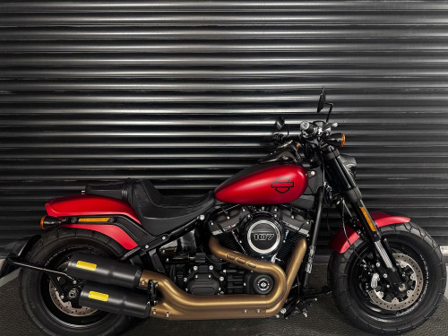 HARLEY-DAVIDSON Softail  Fat Bob M8 1745cc Vance and Hines -Only 4155 Miles