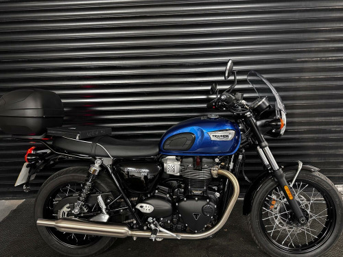 Triumph Bonneville T100  Chrome Edition -Only 1133 Miles -Triumph Serviced