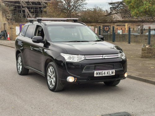 Mitsubishi Outlander  2.0h 12kWh GX4h SUV 5dr Petrol Plug-in Hybrid CVT 4WD Euro 5 (s/s) (200 ps)