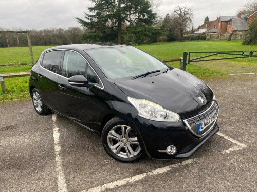 Peugeot 208  1.2 VTi Allure Euro 5 5dr