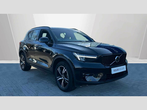 Volvo XC40  B3 mild hybrid Petrol Plus Dark