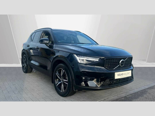 Volvo XC40  B3 mild hybrid Petrol Plus Dark