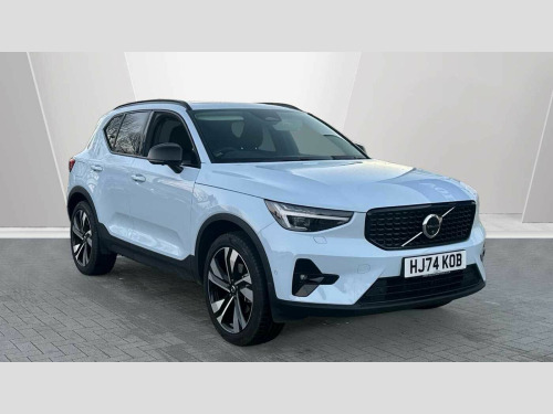 Volvo XC40  B3 Mild hybrid Petrol Ultra Dark