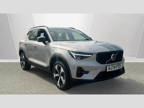 Volvo XC40  B3 Mild hybrid Petrol Plus Dark