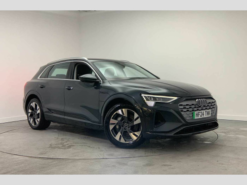 Audi Q8  Sport 55 e-tron quattro 300,00 kW