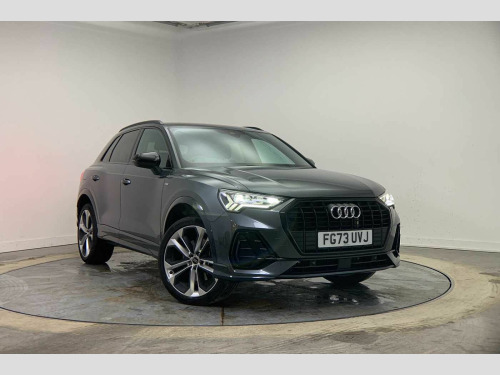 Audi Q3  (O) Black Edition 45 TFSI e  245 PS S tronic