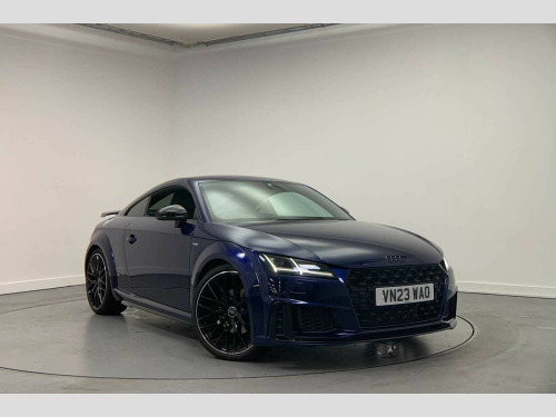 Audi TT  Coup- Black Edition 40 TFSI  197 PS S tronic