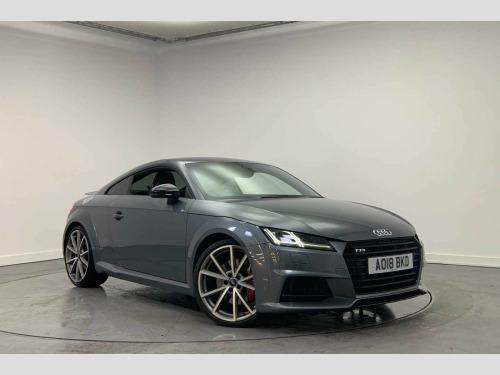 Audi TT  S Coup- Black Edition 2.0 TFSI quattro 310 PS S tronic