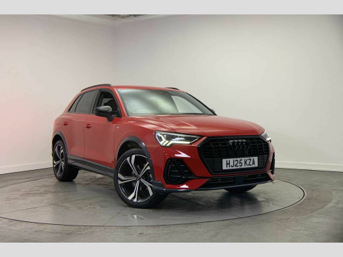 Audi Q3  Black Edition 35 TFSI  150 PS S tronic
