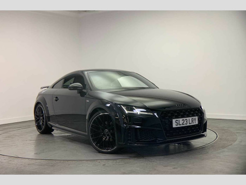 Audi TT  Coup- Black Edition 40 TFSI  197 PS S tronic