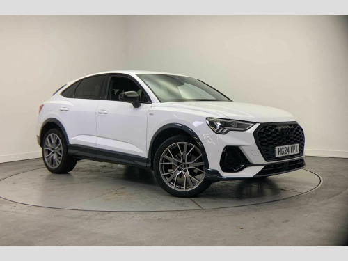 Audi Q3  Black Edition 35 TFSI  150 PS S tronic