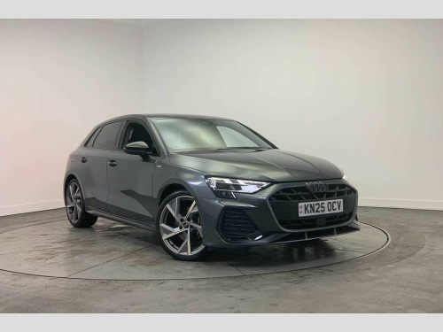 Audi A3  Black Edition 35 TFSI  150 PS S tronic