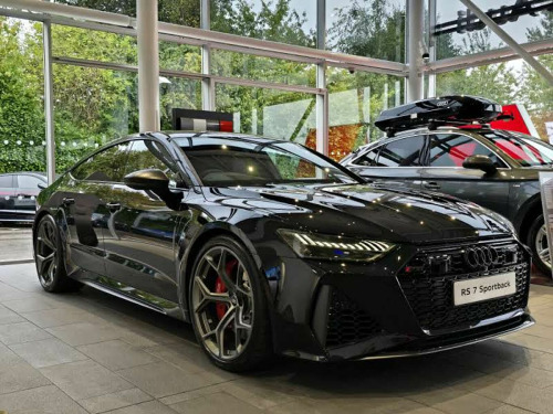 Audi RS7  RS 7 Sportback performance Carbon Black   630 PS tiptronic