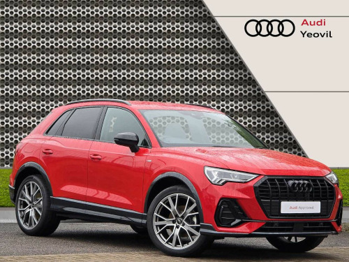 Audi Q3  Black Edition 35 TFSI  150 PS S tronic