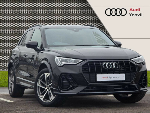 Audi Q3  Black Edition 35 TFSI  150 PS S tronic