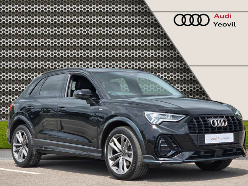 Audi Q3  Black Edition 35 TFSI  150 PS S tronic