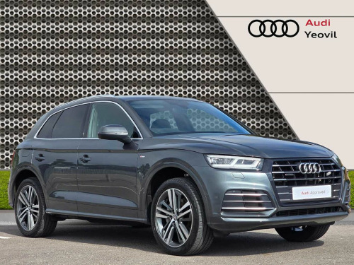 Audi Q5  S line Competition 55 TFSI e quattro 367 PS S tronic