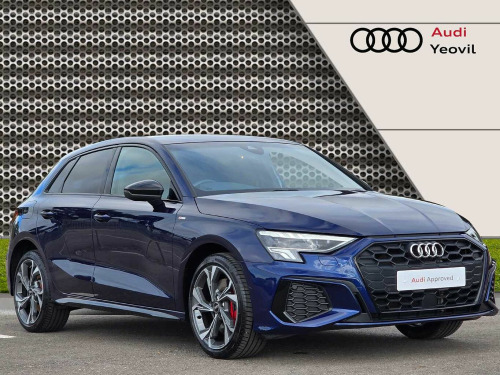 Audi A3  S line Competition 45 TFSI e  245 PS S tronic