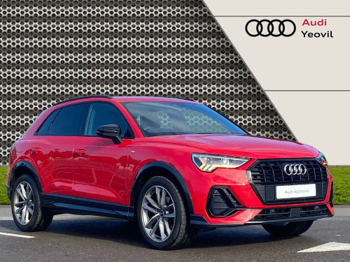 Audi Q3  Black Edition 35 TDI  150 PS S tronic