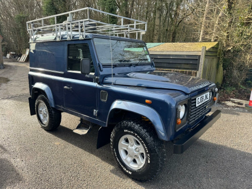 Land Rover Defender  2.4 TDCi County