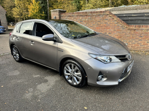 Toyota Auris 1.8 VVT-h Excel