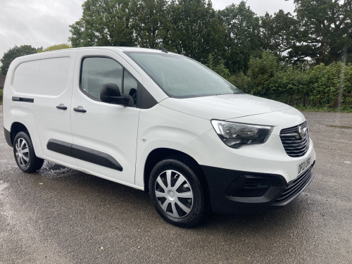 Vauxhall Combo  2300 1.5 Turbo D 100ps H1 Dynamic Van