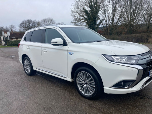 Mitsubishi Outlander  2.4 PHEV Reflex Plus Twin Motor Commercial Auto Plug in Hybrid 4WD Euro 6